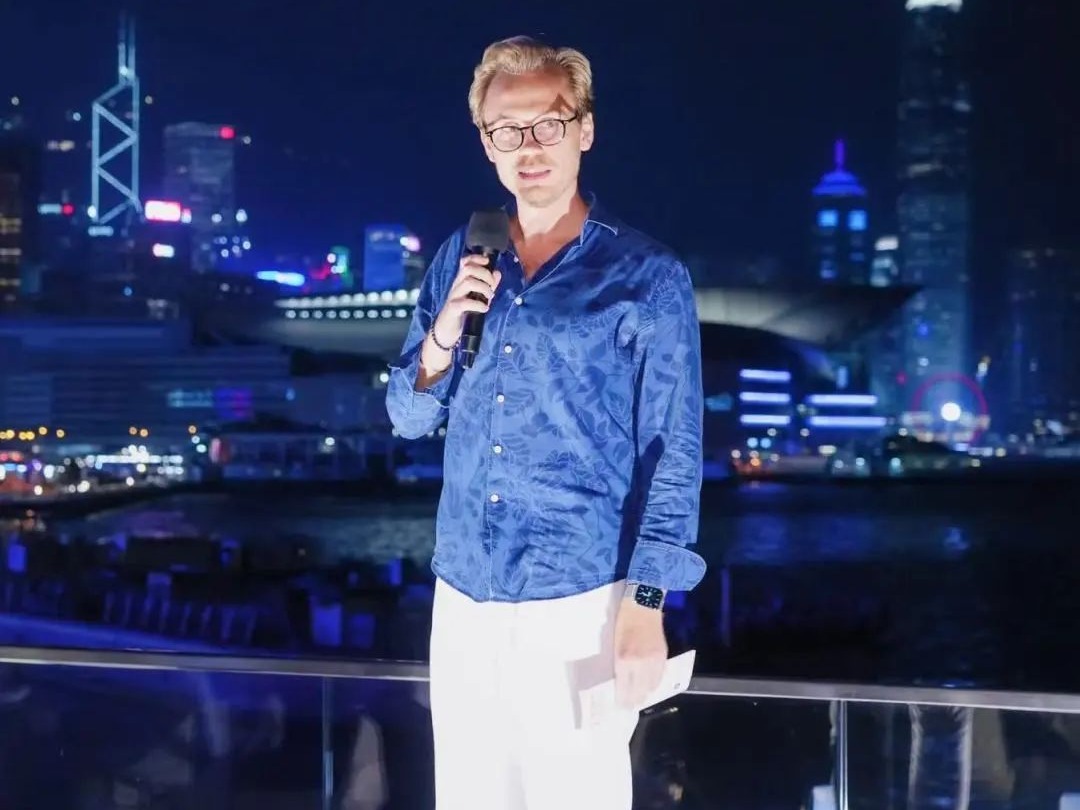 ONE游戏官网-皇马巴塞赞助商