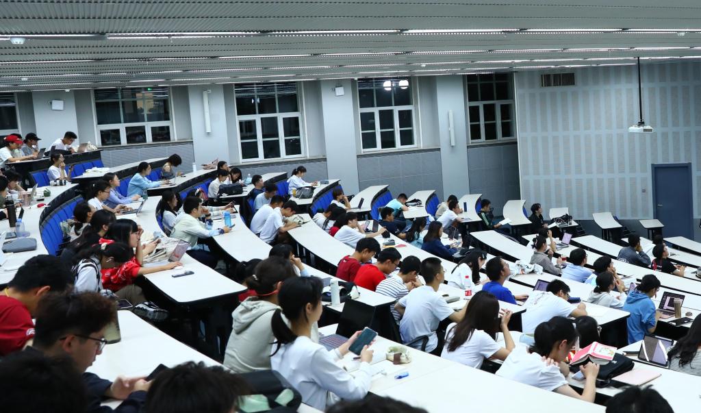价值引领与职业规划 | 刘晓蕾：穿越周期，低头做自己该做的事