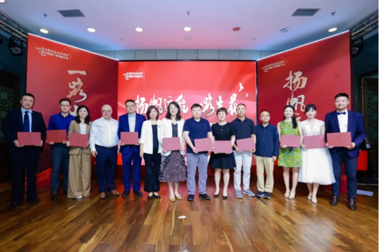 ONE游戏官网-皇马巴塞赞助商