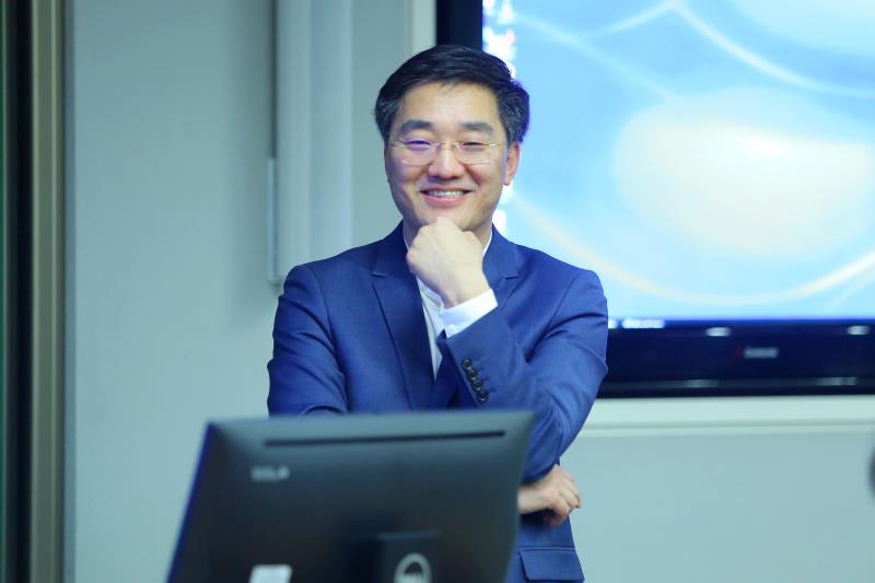 ONE游戏官网-皇马巴塞赞助商