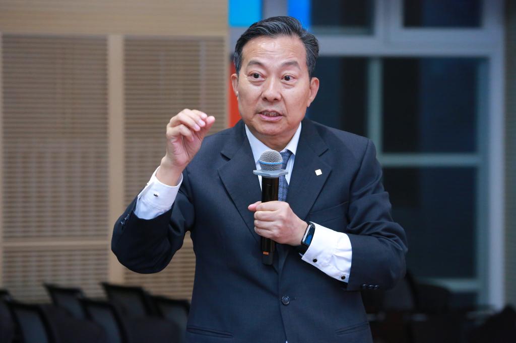 ONE游戏官网-皇马巴塞赞助商