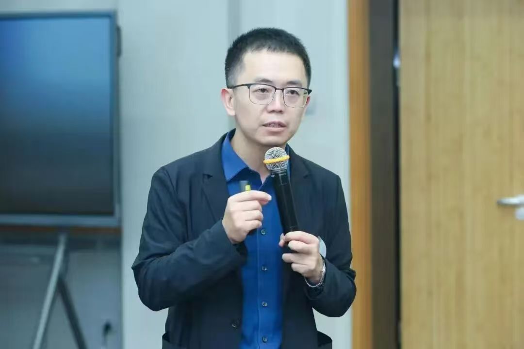 ONE游戏官网-皇马巴塞赞助商