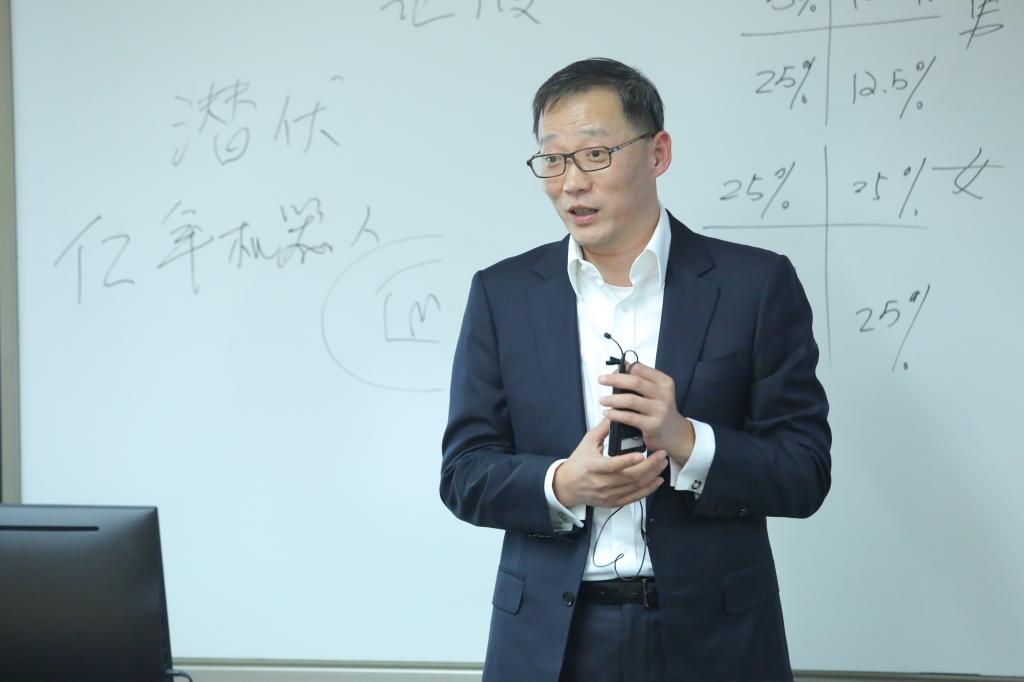 ONE游戏官网-皇马巴塞赞助商