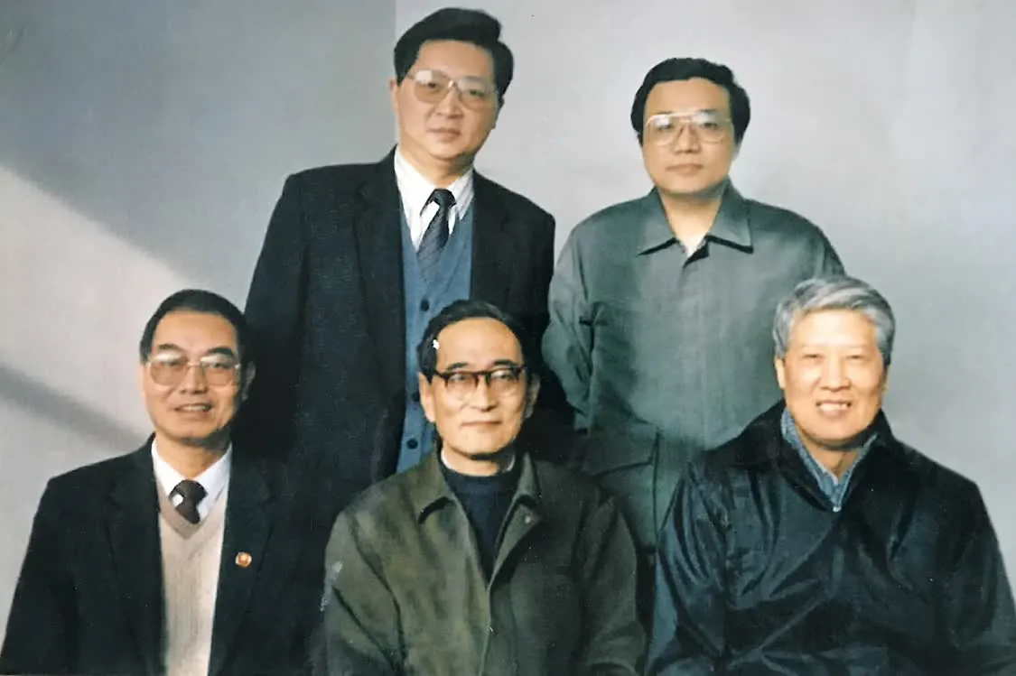 ONE游戏官网-皇马巴塞赞助商