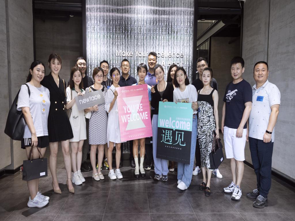 ONE游戏官网-皇马巴塞赞助商